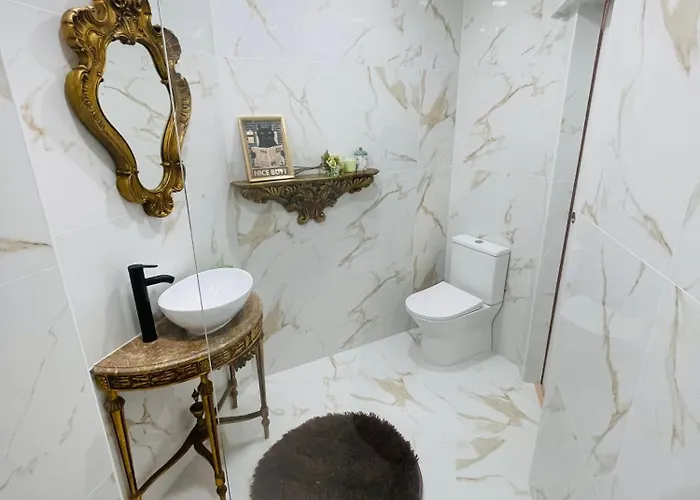 בית אירוח The Yellow Retreat