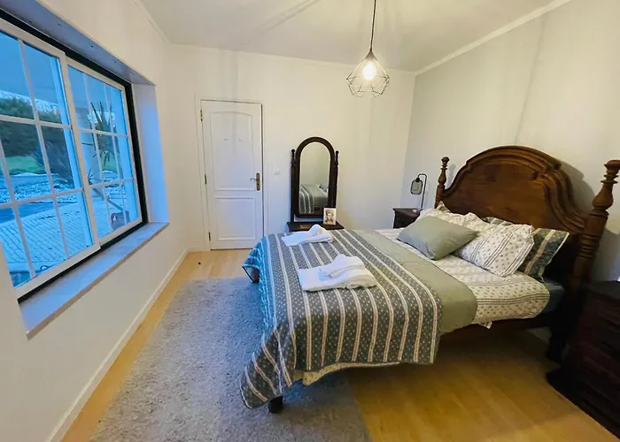 בית אירוח The Yellow Retreat אה דוס קונהאדוס