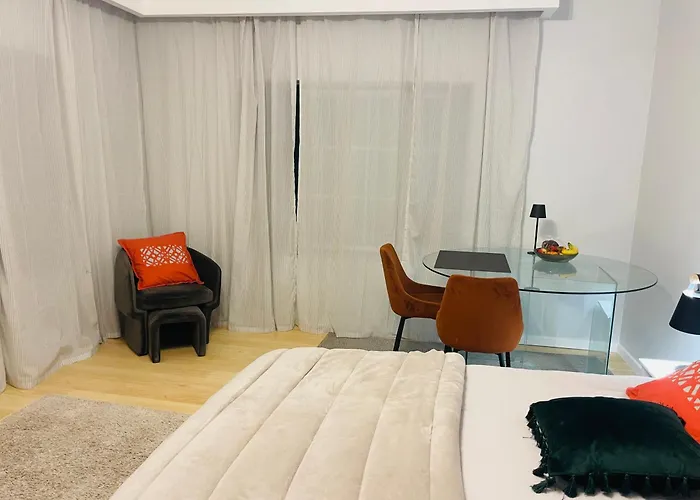 בית אירוח The Yellow Retreat אה דוס קונהאדוס