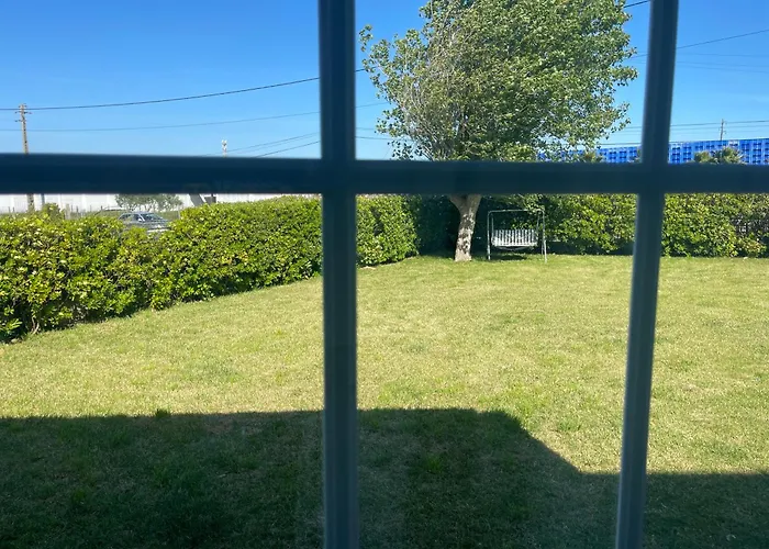 The Yellow Retreat *